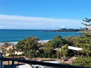 Mooloolaba Beachfront Apartment in Sandcastles
